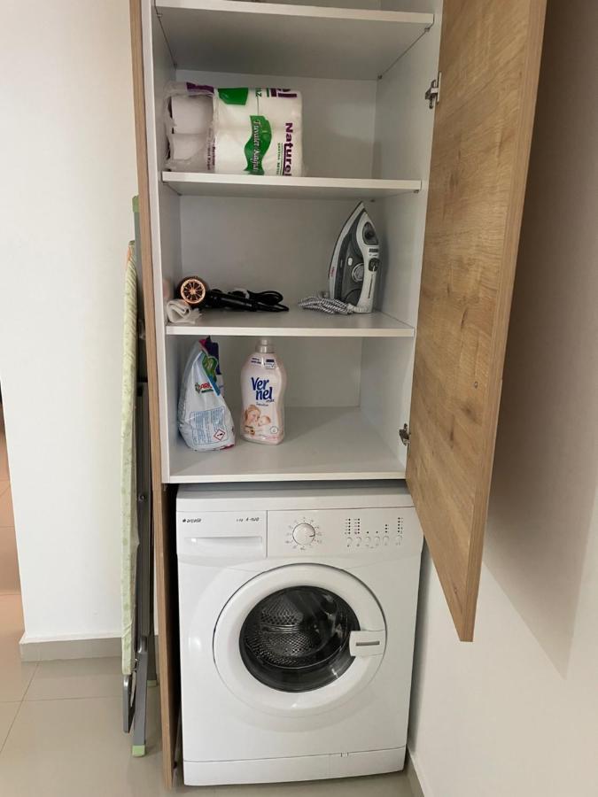 Girne Merkez Cozy 2+1 Daire Wifi +Netflix Apartment Екстериор снимка