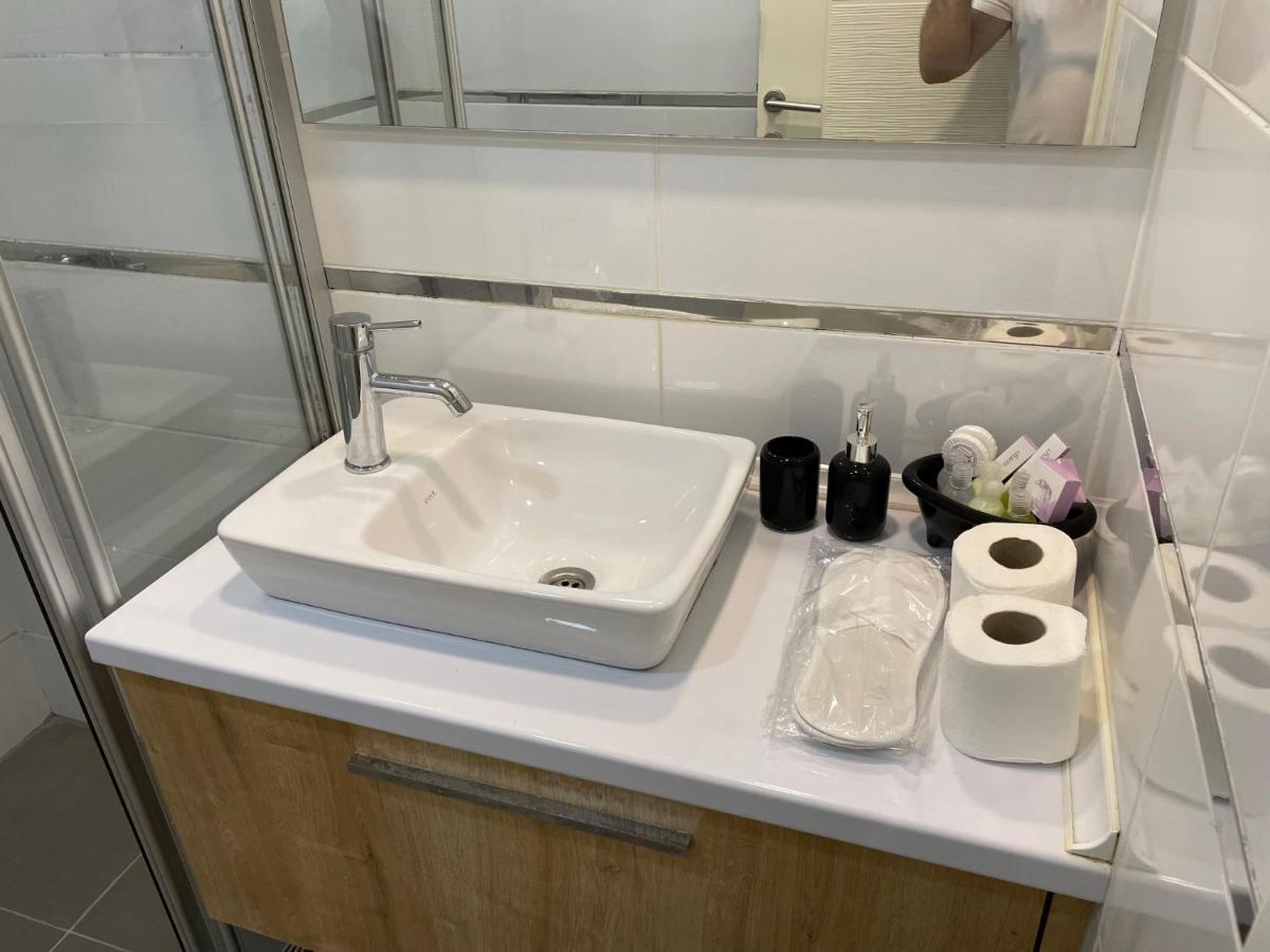 Girne Merkez Cozy 2+1 Daire Wifi +Netflix Apartment Екстериор снимка