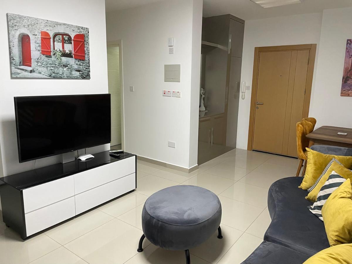 Girne Merkez Cozy 2+1 Daire Wifi +Netflix Apartment Екстериор снимка